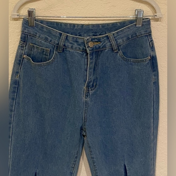 Shein Women’s Wide Leg Two-Toned Design Jeans Size M - Picture 2 of 6